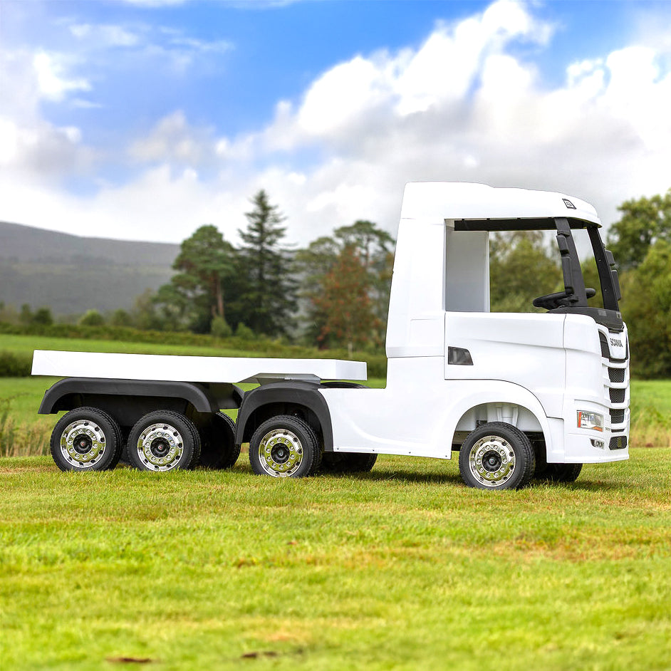 Xmas Club - Official Scania 24V White Ride-On Truck & Trailer