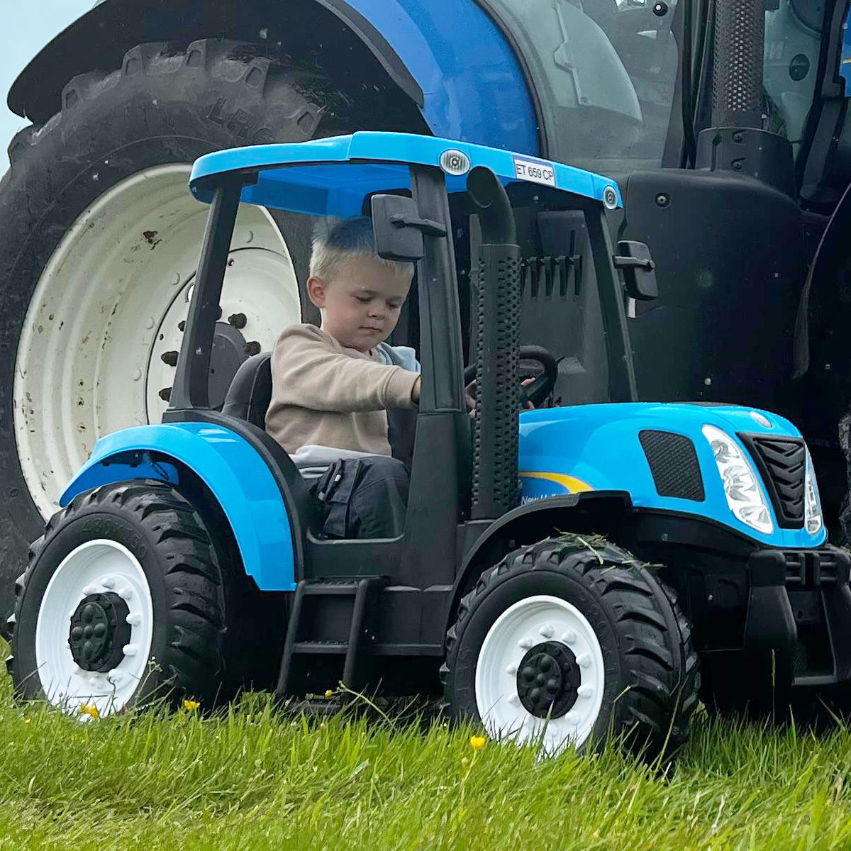 New Holland 24V Electric Tractor Kids Ride On - In Stock