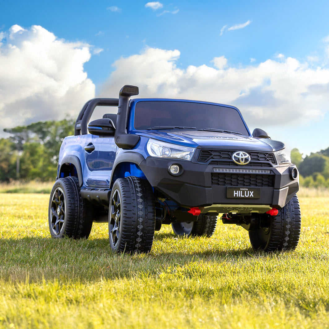 Xmas Club - Licensed 24V Toyota Hilux 2-Seater Ride-On in Blue